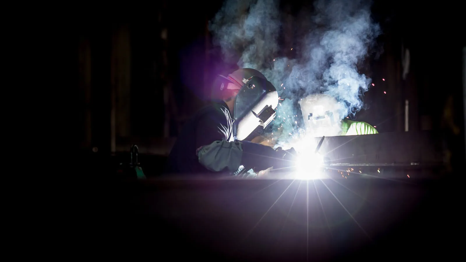 Manufacturing staffing agency — protecting production throughput and shift handoffs